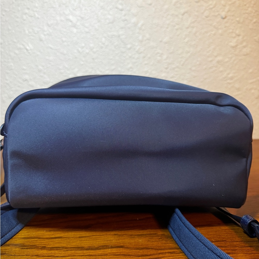 Kate Spade navy backpack silver brand logo double adjustable straps NWT ♠️ - Picture 13 of 14